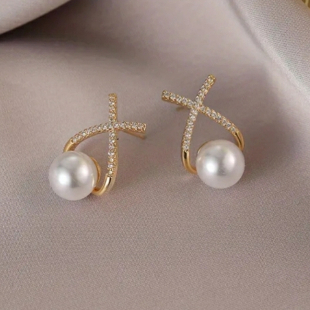 Gold Rhinestone Pearl Earrings - Picture 3 of 7